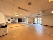 Local/bureau à vendre 300 m2 PIERRELATTE (26)