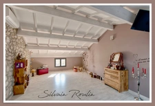 House for sale 8 rooms MALATAVERNE (26)