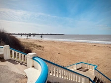Propriete hotelière à vendre, 25 pièces proche de LA PLAINE SUR MER (44), terrasses, vue mer, potentiel, investissement, cote de jade, immeuble, boutique hotel, restaurant, café, belle époque