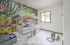 Contemporary House – 1.480 sq ft – GENAY (69) 4 Bedrooms – Swimming Pool