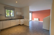 Maison mitoyenne - 4 Chambres - 122 m2 - FONTAINES SAINT MARTIN (69270)