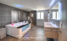 Dpt MIONNAY (01), for sale house 175 m² - 4 bedrooms - Land of 1056.00 m² with swimming pool