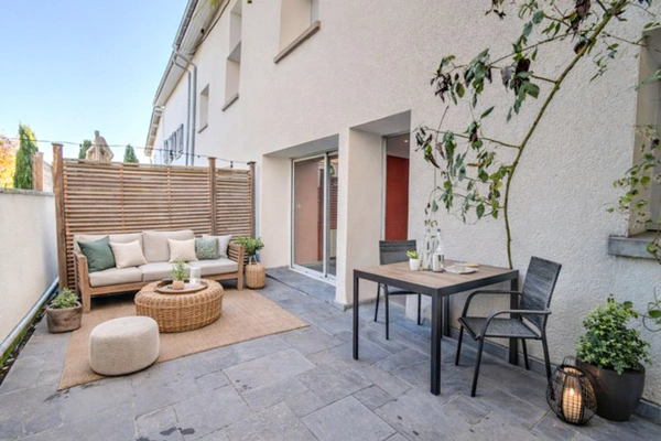 Maison à vendre 5 pièces - 4 Chambres - 122 m2 - FONTAINES SAINT MARTIN (69270)