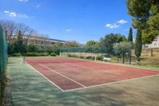 For sale: 73m² two-bedroom apartment in Marseille's 9th arrondissement