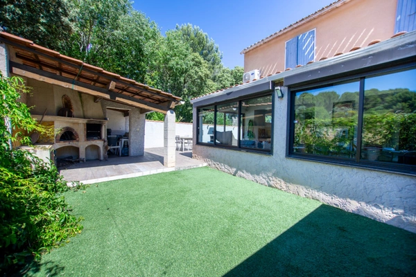 À vendre Maison T4 116m² avec terrasse et piscine aux PENNES MIRABEAU - Les Cadeneaux/Les Bouroumettes