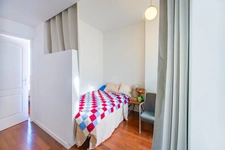 UNDER PROSPECT OF SALE // For sale: 64-square-meter 2-bedroom apartment in Marseille's 8th arrondissement
