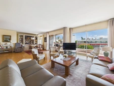 À vendre Appartement T5 de 150 m² au dernier étage avec terrasse à Saint-Giniez MARSEILLE 8E ARRONDISSEMENT