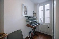 UNDER PROSPECT OF SALE // For sale: 64-square-meter 2-bedroom apartment in Marseille's 8th arrondissement
