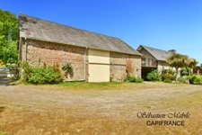 Belle propriété à vendre à SAINT AUBIN DE TERREGATTE (Maison, plusieurs dépendances, gîte) sur 2 hectares 