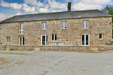 Dpt  (35), à vendre maison de caractère en pierre 8 Pièces / 6 chambres