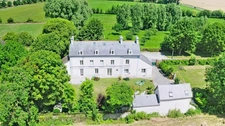 Propriété à vendre avec 5 gîtes + un appartement 14 pièces (50) à Pontorson en Normandie en Baie du Mont Saint Michel