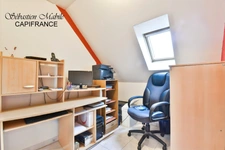 Maison contemporaine à vendre 4 chambres dont 1 au RDC, avec 2 doubles garages, (50) PONTORSON - Terrain de 2000 M²