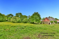 Belle propriété à vendre à SAINT AUBIN DE TERREGATTE (Maison, plusieurs dépendances, gîte) sur 2 hectares 