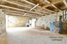 Ancien corps de ferme en pierre à vendre avec plusieurs bâtiments à Pleine-Fougères (35) en Bretagne en Baie du Mont Saint Michel