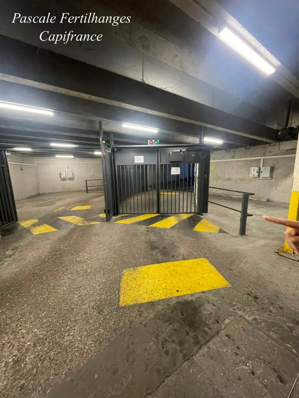 🚗 Paris 13e – Parking sécurisé 84/86 Boulevard Massena– Accès rapide périphérique & métro