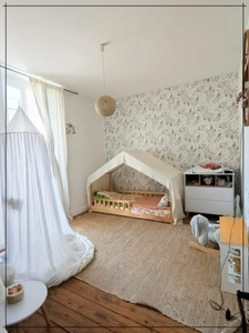 Maison de maître de caractère avec piscine, grand terrain et gîte indépendant