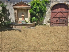 Magnifique maison située au coeur de la ville de Nérac, chargée d’histoire et d’architecture unique.