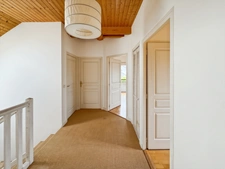 Elegant 192 m² family property with 6 bedrooms in the heart of Tutégny
