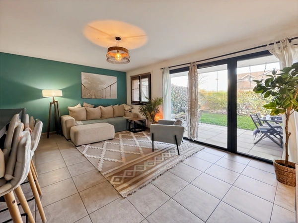 Appartement à vendre 3 pièces avec garage PREVESSIN MOENS (01) - Rez-de-jardin 