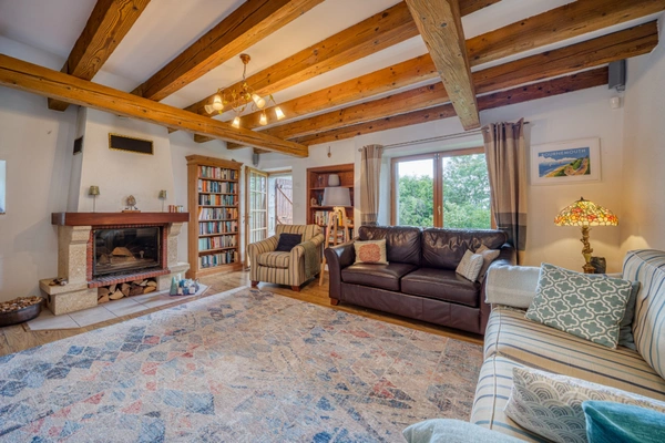 Elégante Maison familiale avec piscine et vue imprenable sur le Jura - 5 pièces ECHENEVEX (01)