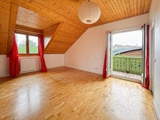 Elegant 192 m² family property with 6 bedrooms in the heart of Tutégny
