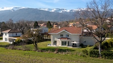 Maison contemporaine + Studio attenant avec sa magnifique vue sur le Mont Blanc