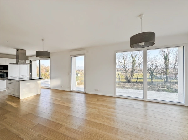 Maison à vendre 7 pièces DIVONNE LES BAINS - Maison contemporaine avec vue et magnifiques volumes