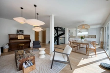 DIVONNE-LES-BAINS — Maison contemporaine T5, jardin paysager et prestations soignées