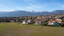 High-end contemporary house with Mont Blanc views