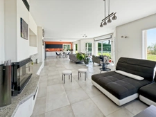 Maison contemporaine + Studio attenant avec magnifique vue sur le Mont Blanc