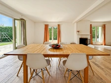 Elegant 192 m² family property with 6 bedrooms in the heart of Tutégny