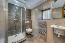 Elegant family home with swimming pool and breathtaking views of the Jura mountains - 5 rooms ECHENEVEX (01)