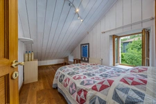 Elegant family home with swimming pool and breathtaking views of the Jura mountains - 5 rooms ECHENEVEX (01)