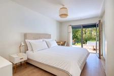DIVONNE-LES-BAINS — Maison contemporaine T5 avec jardin paysager