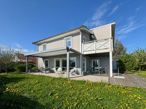 Maison contemporaine BBC en ossature bois – Quartier prisé de Tuteny, à deux pas du lac