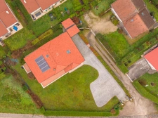 Maison moderne aux volumes généreux à vendre 7 pièces PREVESSIN MOENS (01)