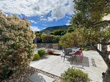 Exceptional contemporary house of 180m2 with 5 bedrooms and landscaped garden - Divonne-les-Bains