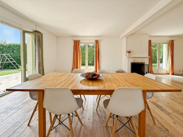 Élégante propriété familiale de 192 m² avec 6 chambres au cœur de Tutégny
