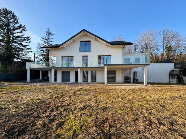 Maison à vendre 7 pièces DIVONNE LES BAINS - Maison contemporaine avec vue et magnifiques volumes