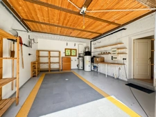 Elegant 192 m² family property with 6 bedrooms in the heart of Tutégny