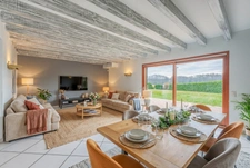 Modern house with generous living spaces for sale, 7 rooms, PREVESSIN MOENS (01)