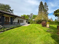 House for sale 5 rooms PREVESSIN MOENS (01) on a large plot of over 2800m2