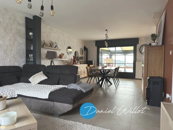 Maison de plain-pied entièrement rénovée d'environ 124 m² + Véranda 