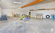 Maison de plain-pied, rénovée, 3 chambres et un bureau, JONAGE (69)