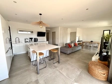 Contemporary 6-room house for sale in LA CIOTAT (13)