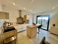 Contemporary 6-room house for sale in LA CIOTAT (13)