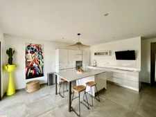 Contemporary 6-room house for sale in LA CIOTAT (13)