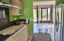 BÉDARRIDES – House for sale, 135 m², swimming pool, 2,500 m² of land – 2 dwellings