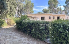 BÉDARRIDES – House for sale, 135 m², swimming pool, 2,500 m² of land – 2 dwellings