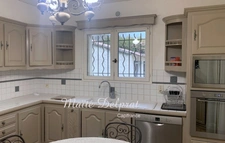 SARRIANS – MAISON FAMILIALE 200 M² AVEC PISCINE, 5 CHAMBRES ET DOUBLE GARAGE